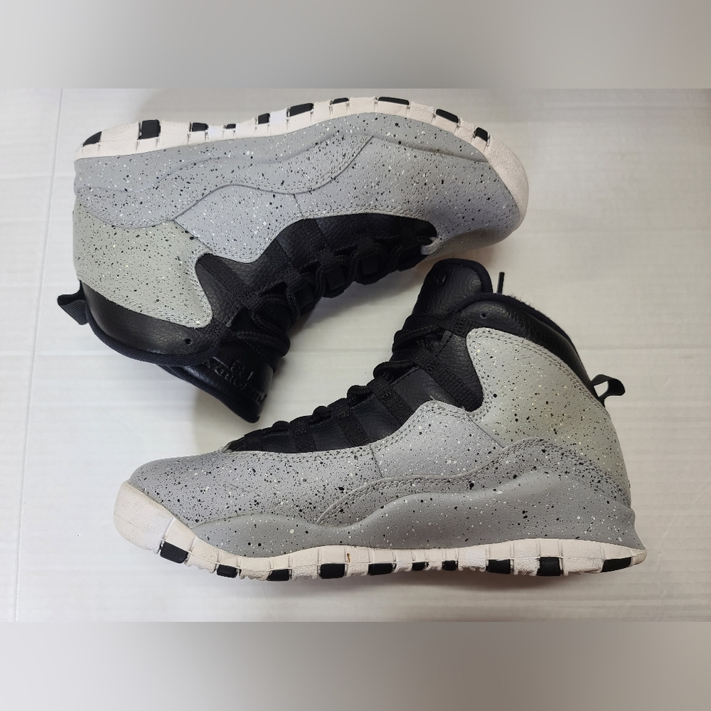 Jordan 10 RetroLight Smoke Grey (GS) boys 6Y